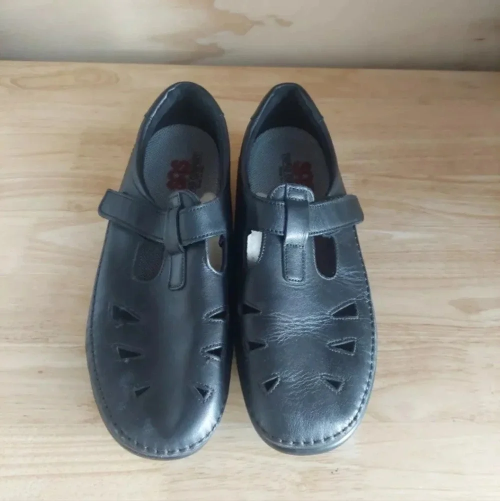 SAS Roamer Women's Size 11/12 black leather Mary Jane Loafers Tripad comfort